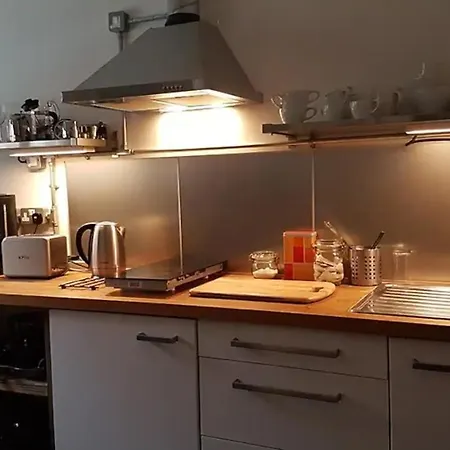 Homestay The Icecream Factory, In Private House York